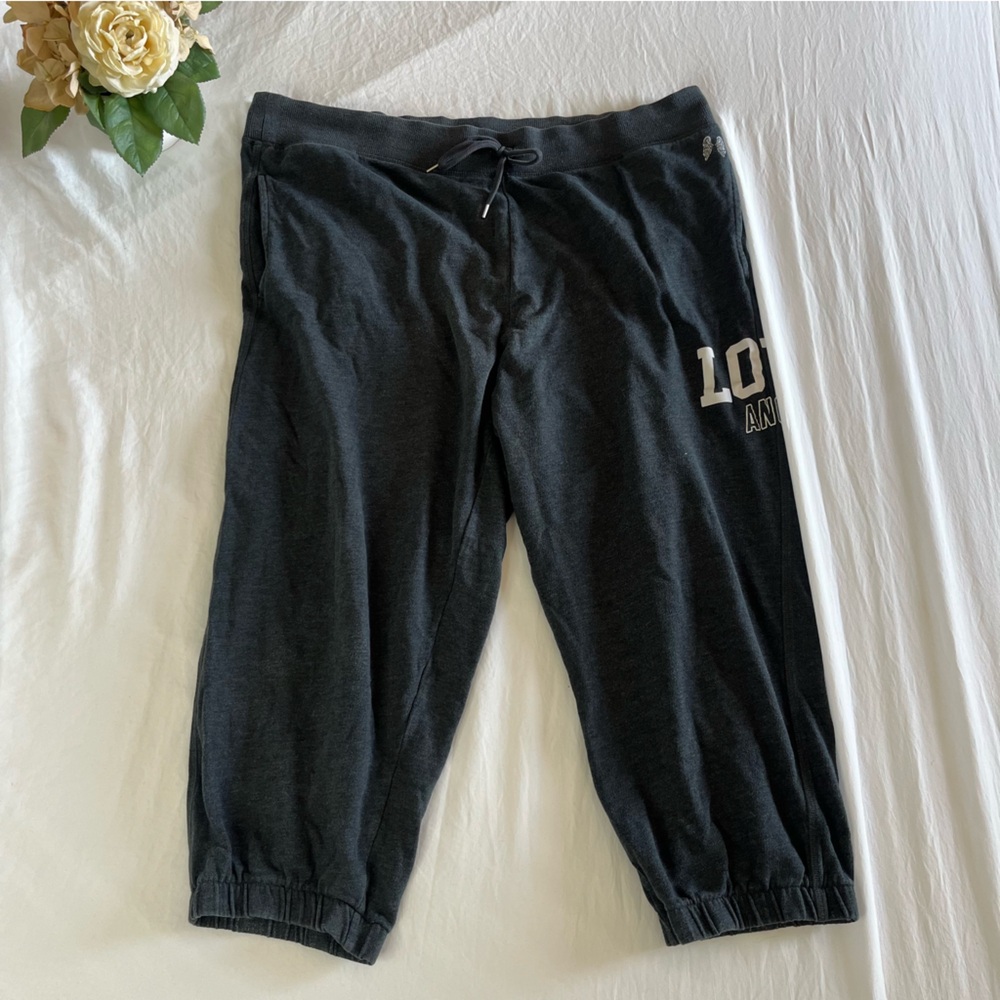 Gray Victoria’s Secrets Love Angels Baggy Capri  Joggers Size Large